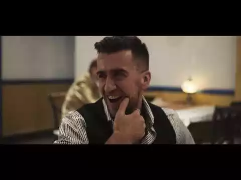 El Tranvía — Official Music Video